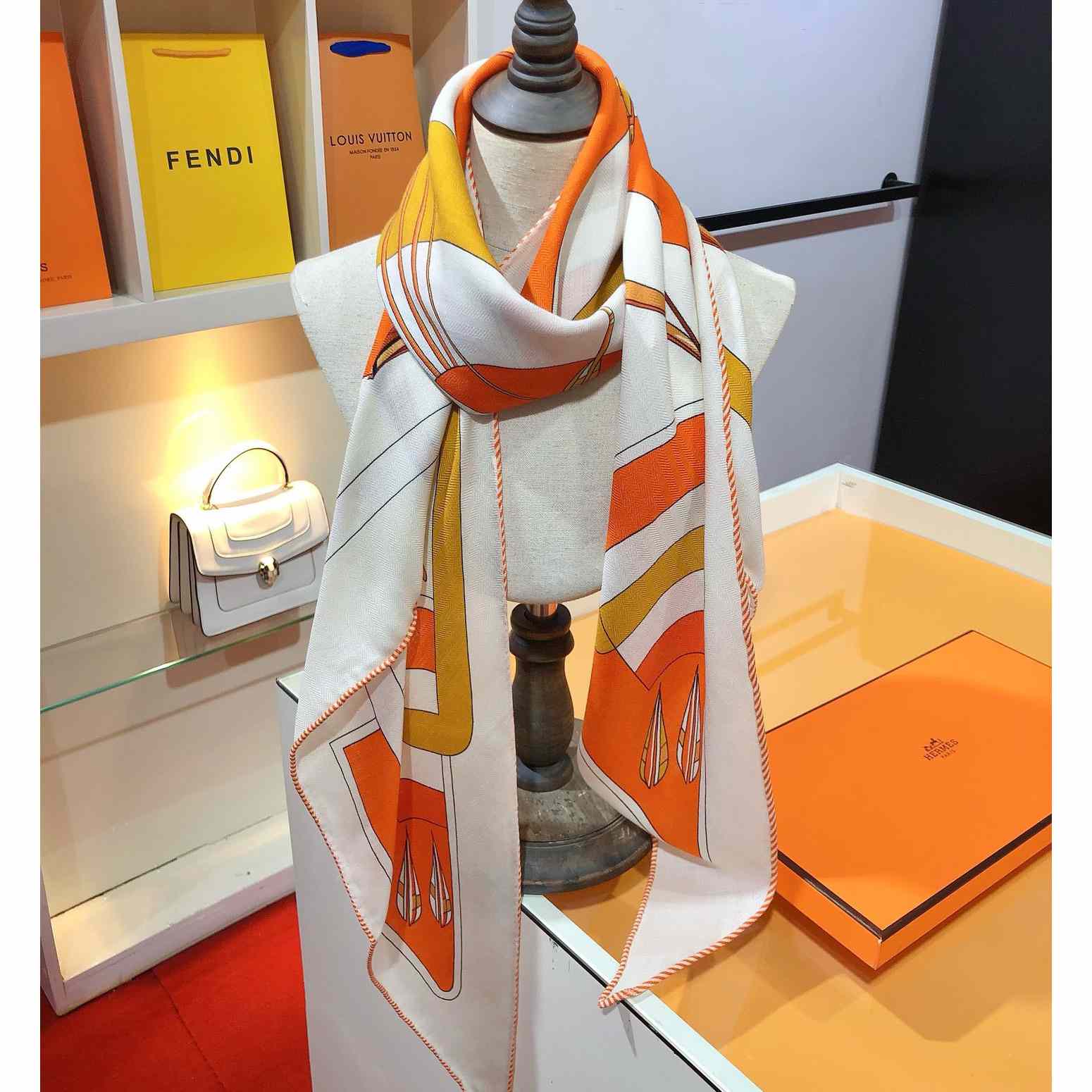 Hermes Giant Triangle - FashionPlug