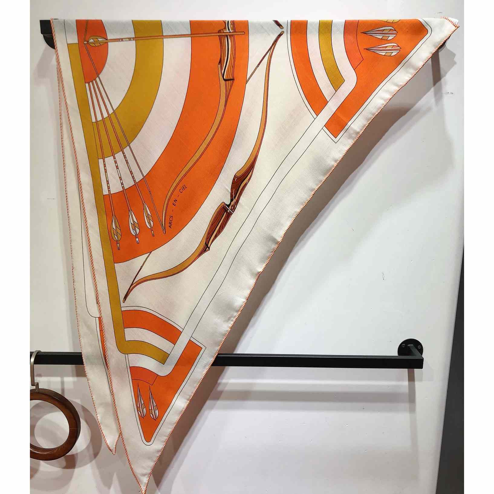 Hermes Giant Triangle - FashionPlug