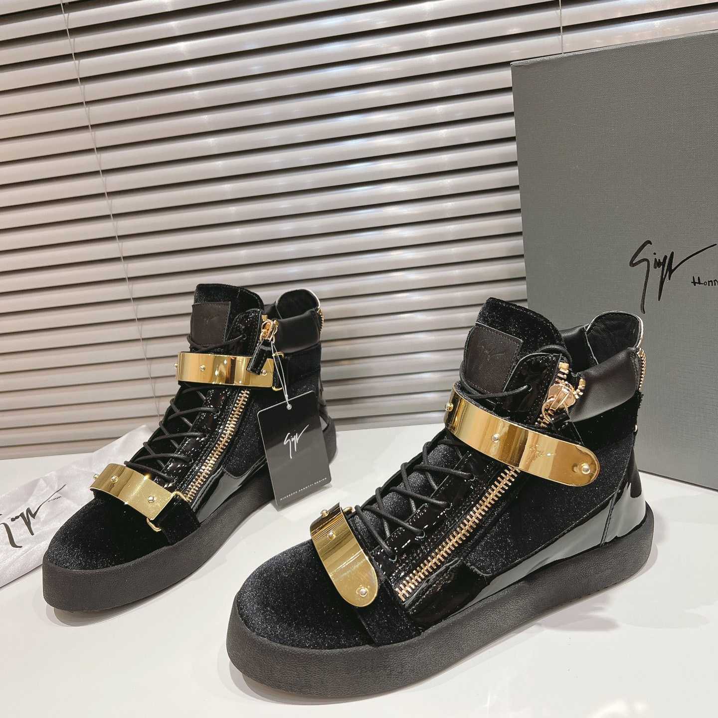 Giuseppe Zanotti Sneakers - FashionPlug