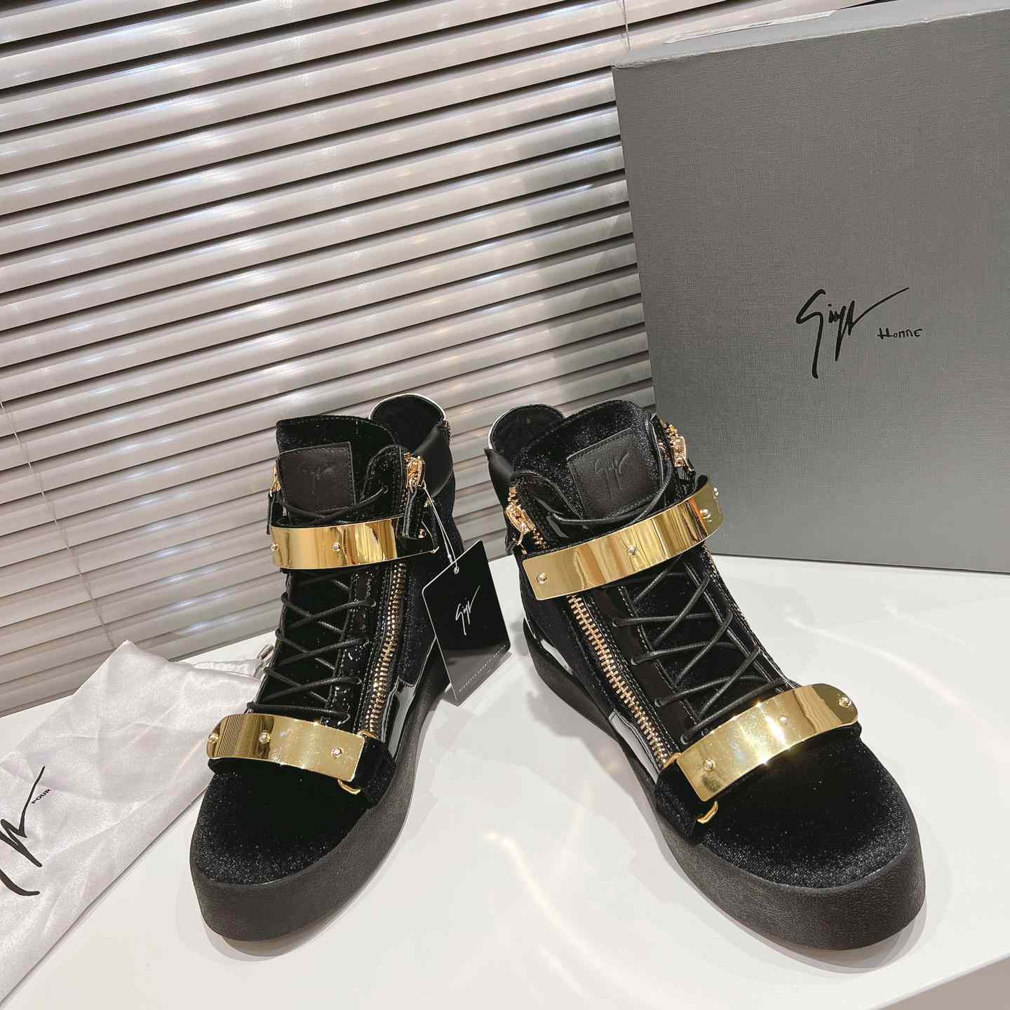 Giuseppe Zanotti Sneakers - FashionPlug