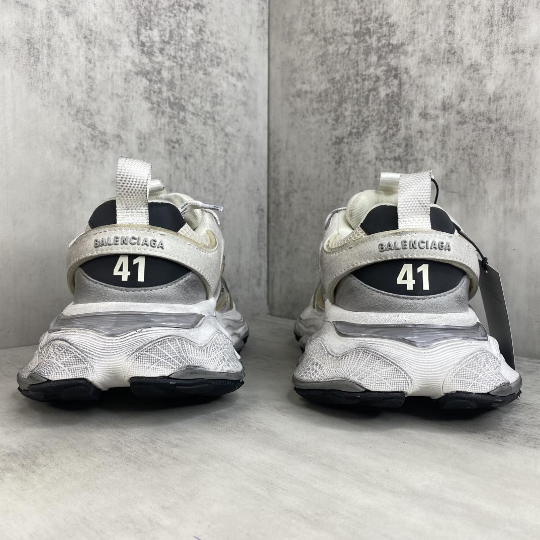 Balenciaga Cargo Sneaker - FashionPlug