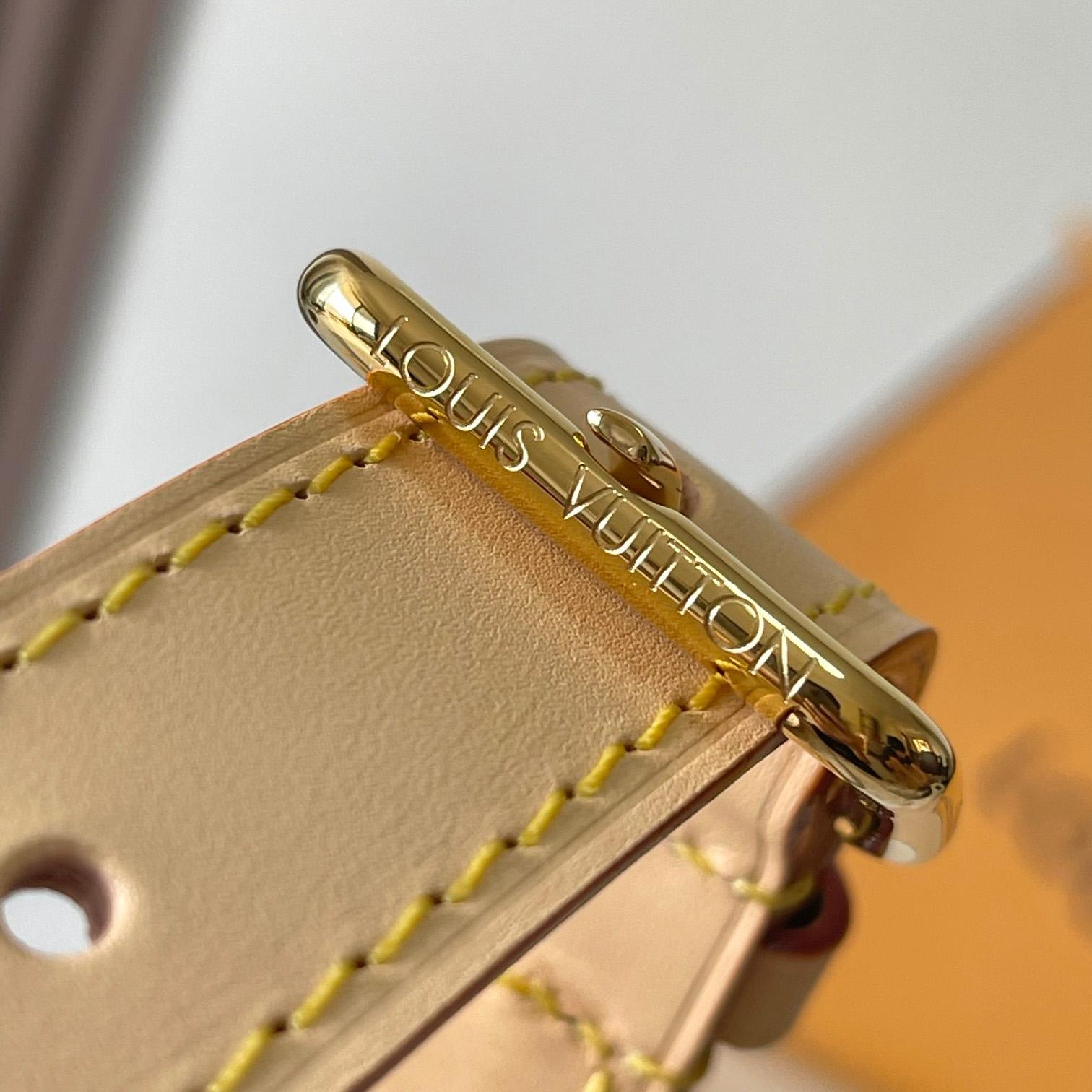 Louis Vuitton Hills Pochette    M12433 - FashionPlug