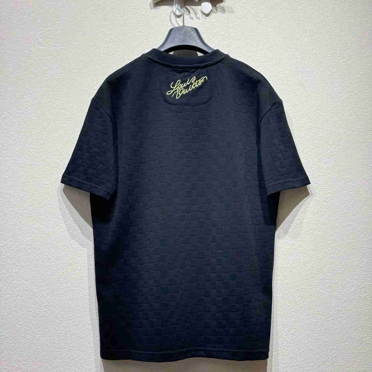 Louis Vuitton Signature Patch Cotton T-Shirt   1AGJZH - FashionPlug