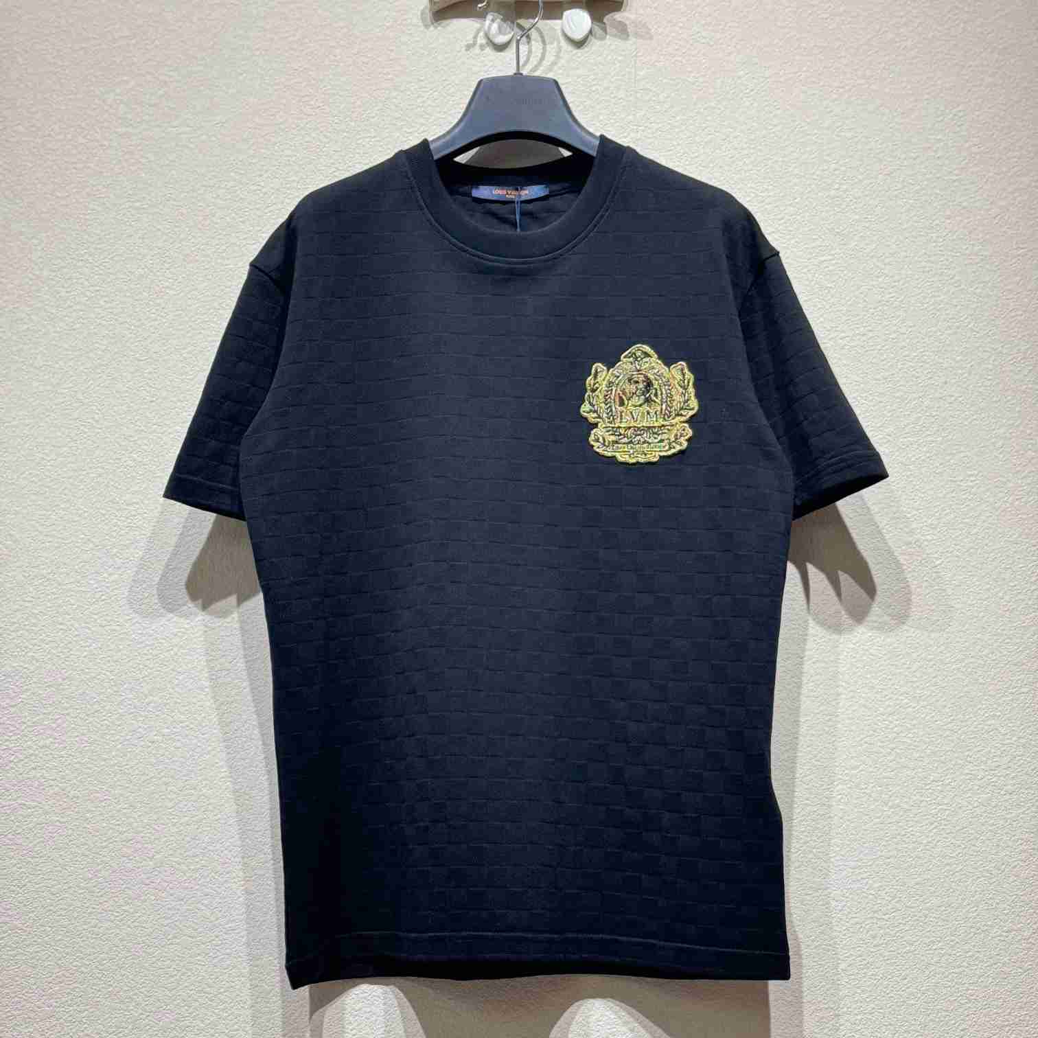 Louis Vuitton Signature Patch Cotton T-Shirt   1AGJZH - FashionPlug