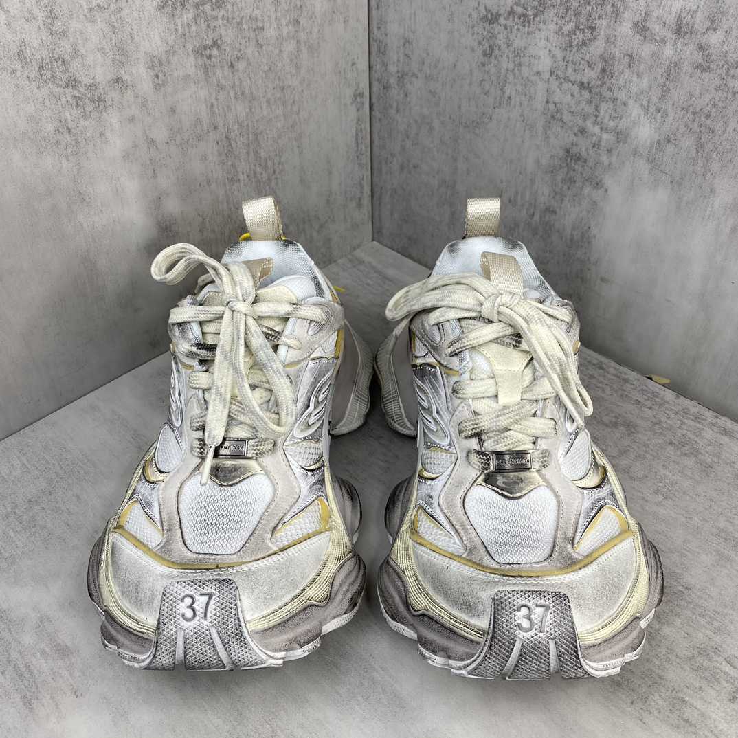 Balenciaga Cargo Sneaker - FashionPlug