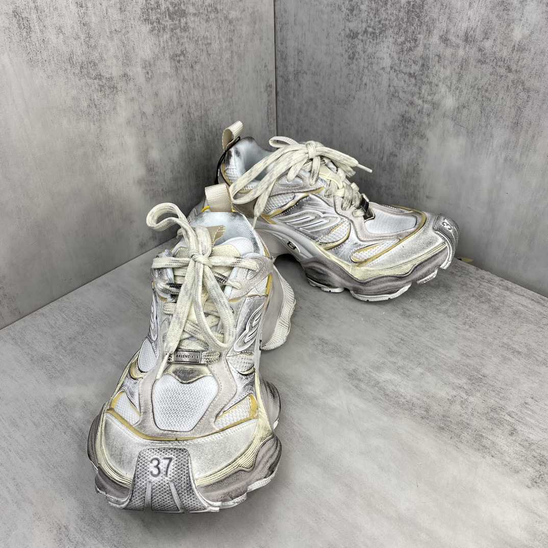 Balenciaga Cargo Sneaker - FashionPlug