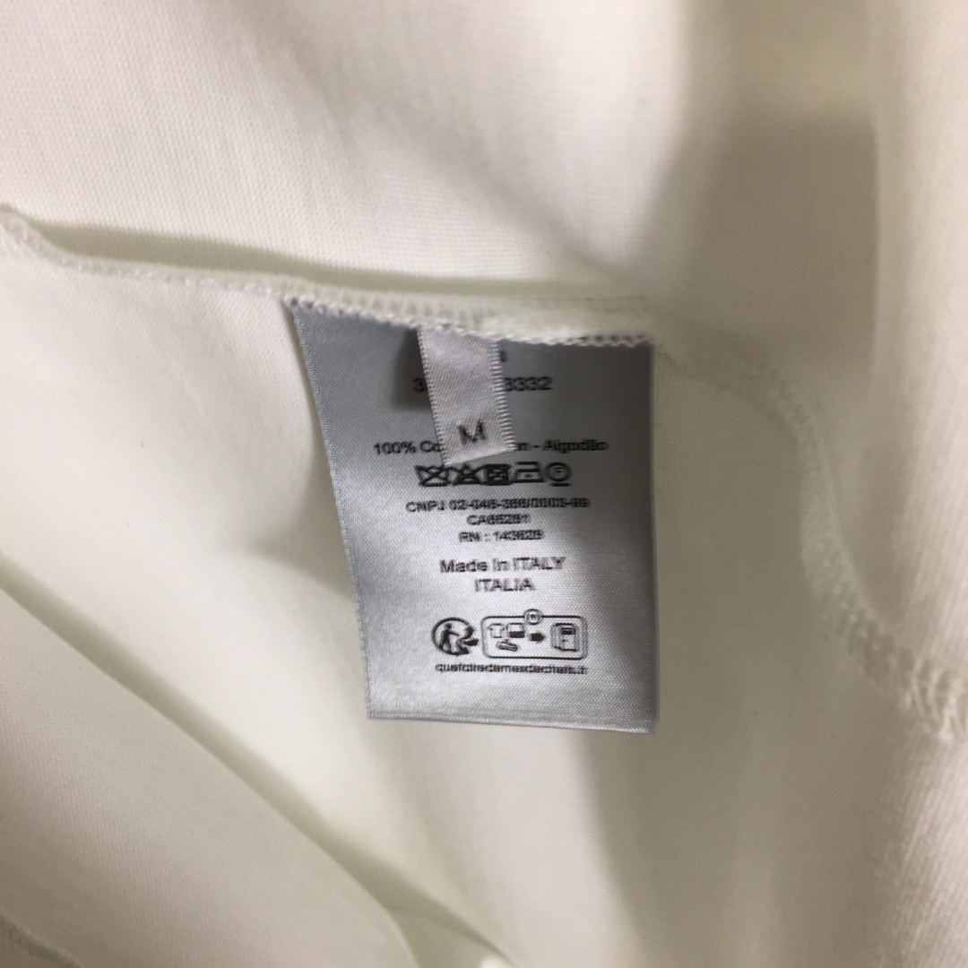 Dior Logo T-Shirt - FashionPlug