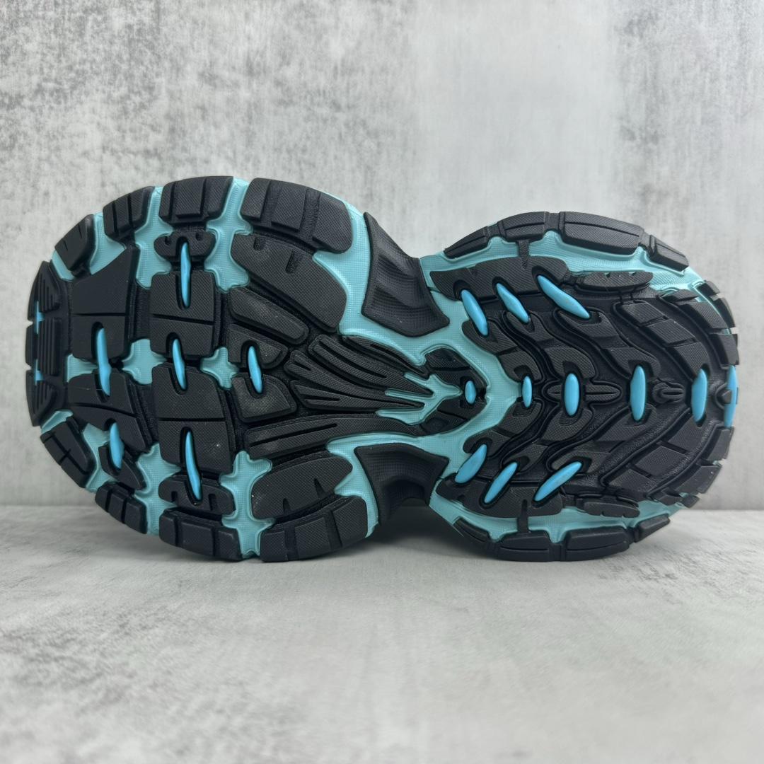 Balenciaga 6XL Sneaker In Blue And Black  - FashionPlug
