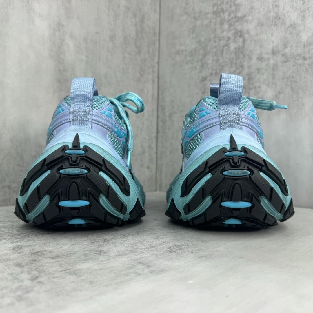 Balenciaga 6XL Sneaker In Blue And Black  - FashionPlug