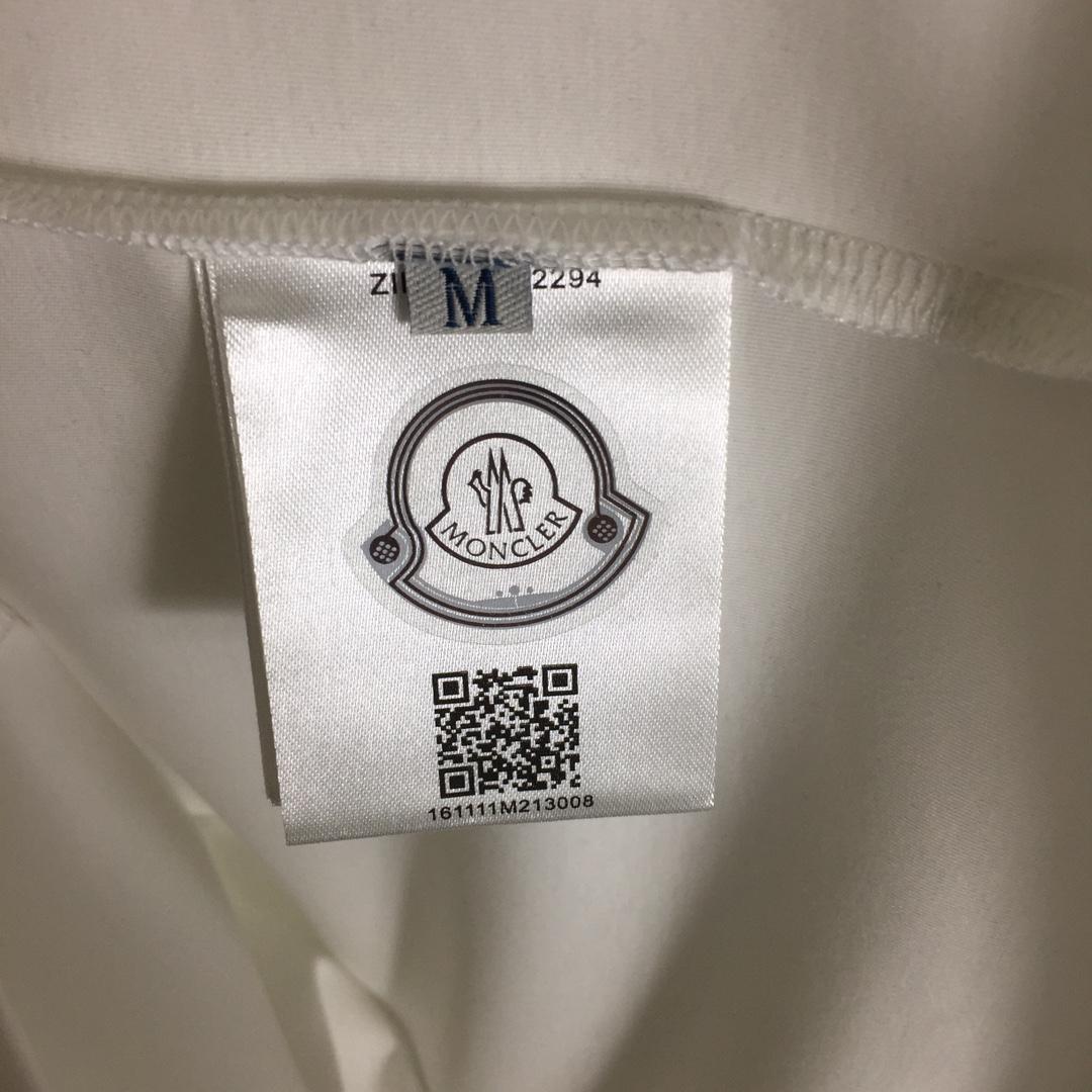 Moncler Logo T-Shirt - FashionPlug