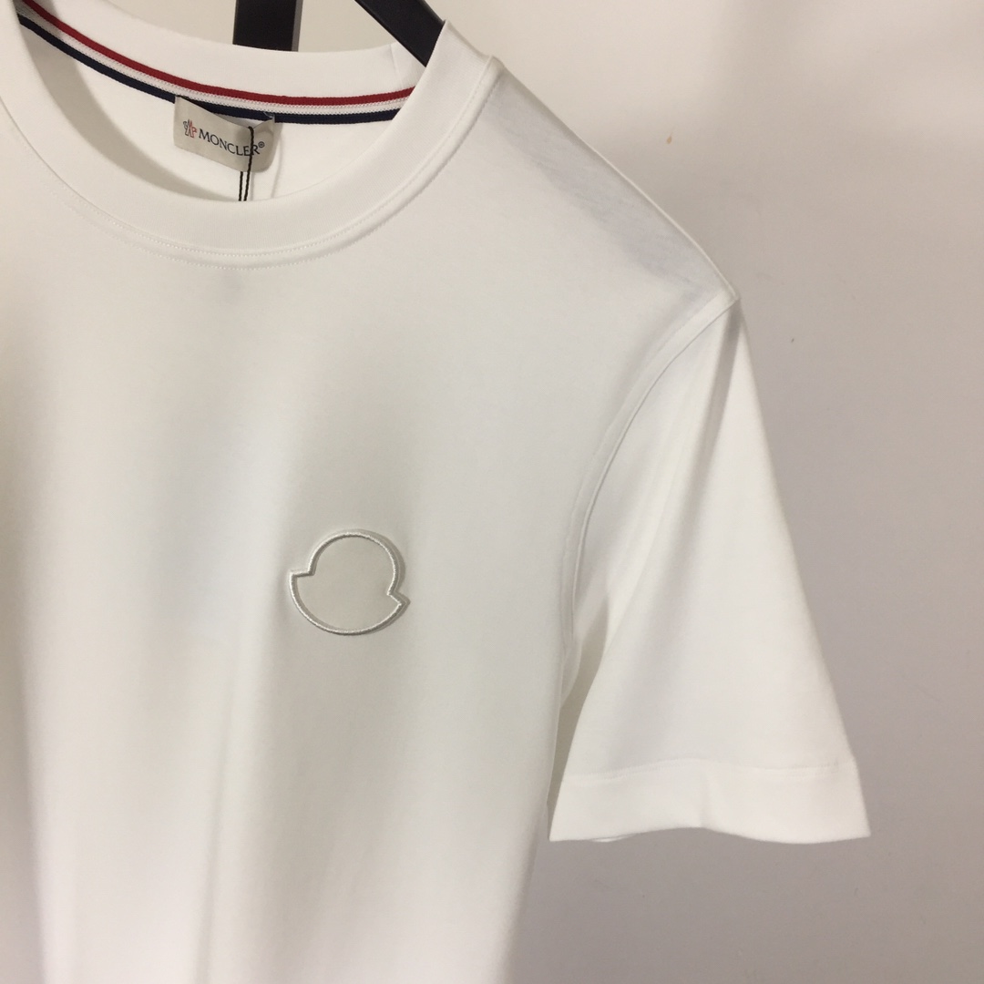 Moncler Logo T-Shirt - FashionPlug