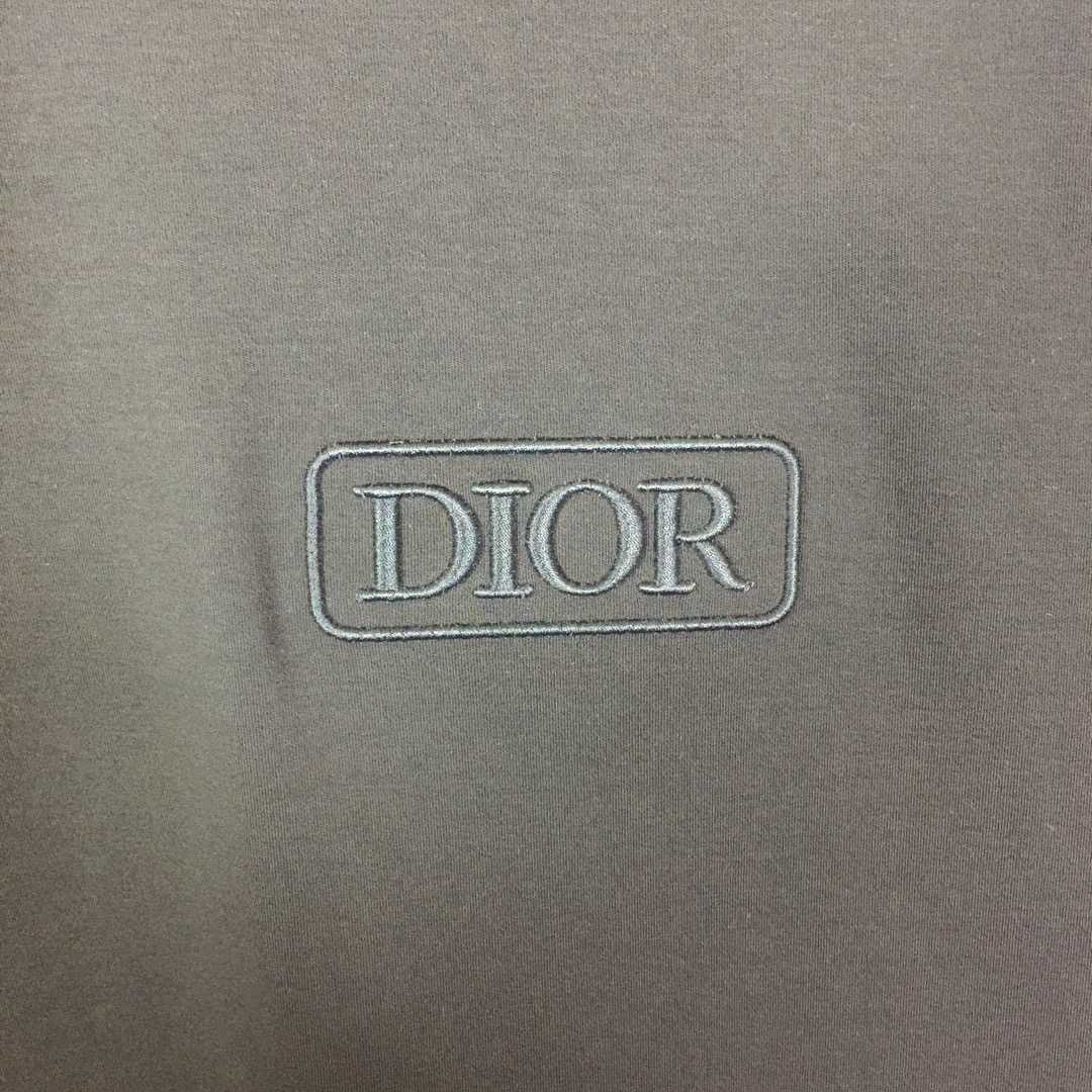 Dior Logo T-Shirt - FashionPlug