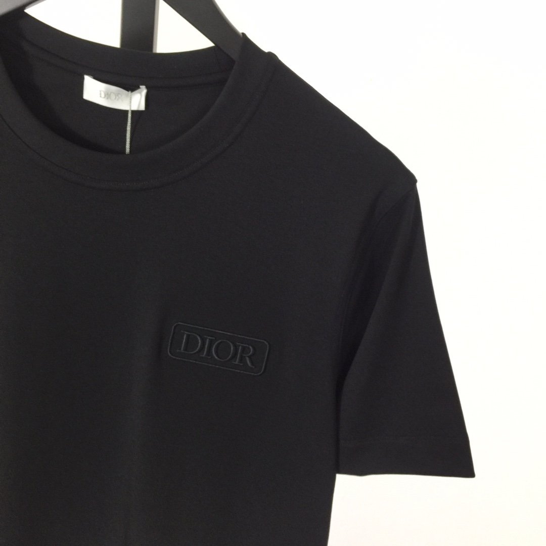 Dior Logo T-Shirt - FashionPlug