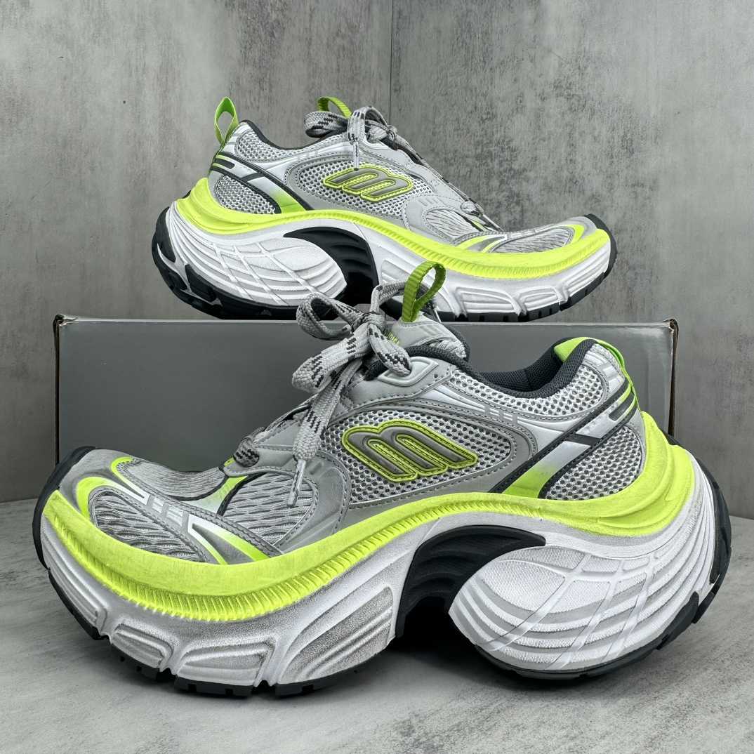 Balenciaga 6XL Sneaker  - FashionPlug