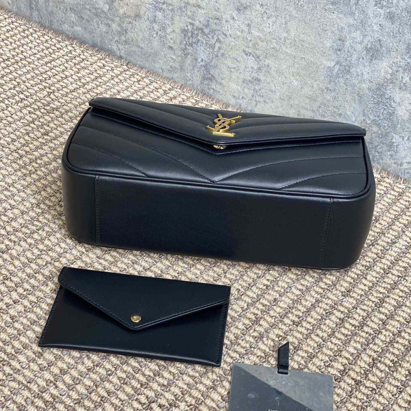 Saint Laurent Loulou Medium In Matelasse Lambskin - FashionPlug