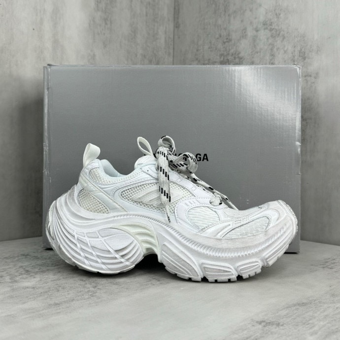 Balenciaga 6XL Sneaker In White - FashionPlug