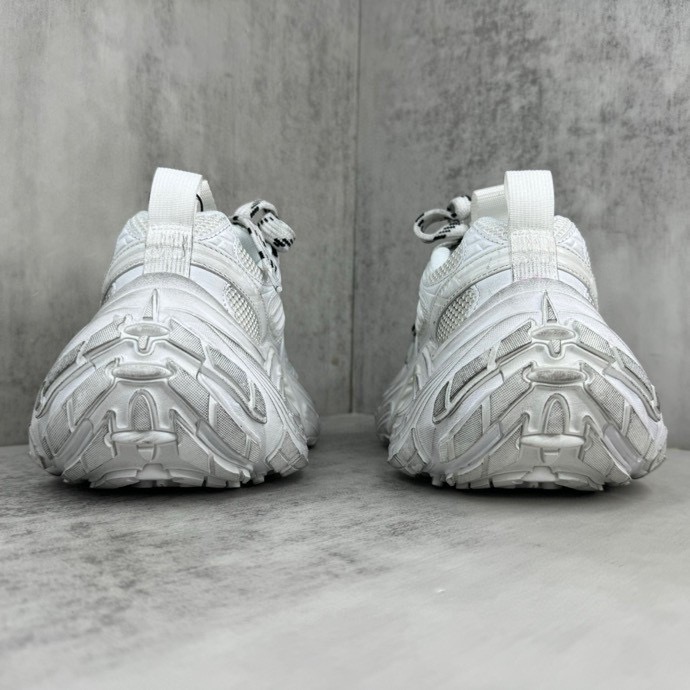 Balenciaga 6XL Sneaker In White - FashionPlug