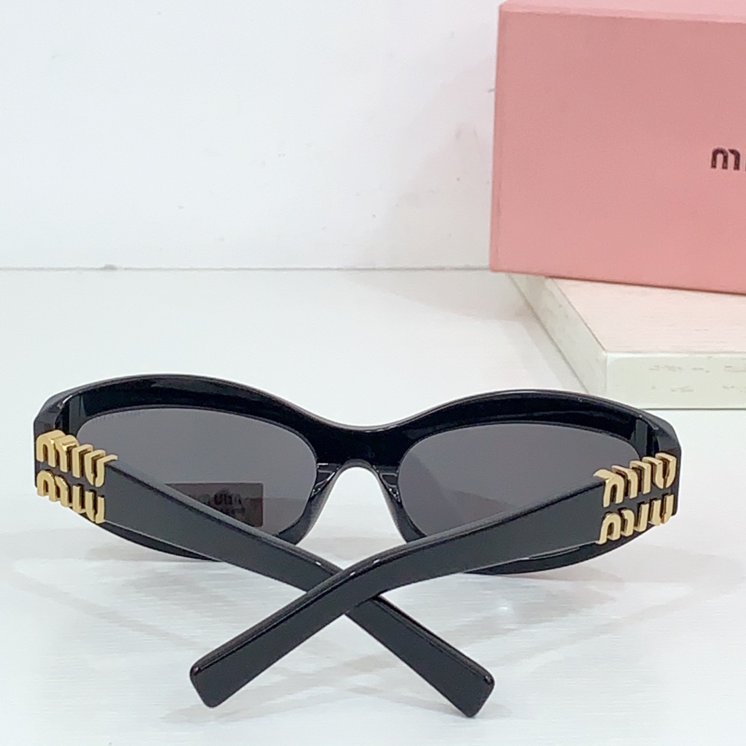 Miu Miu Miu Glimpse Sunglasses - FashionPlug