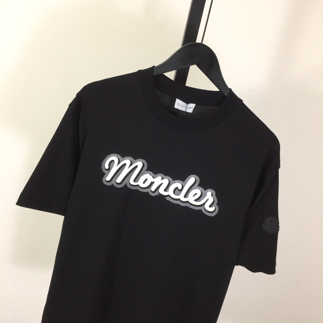 Moncler Logo T-Shirt - FashionPlug