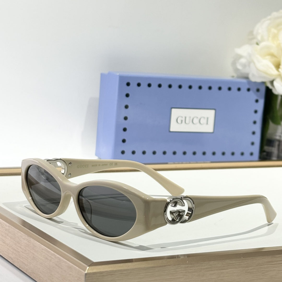 Gucci GG1660S Sunglasses     - FashionPlug