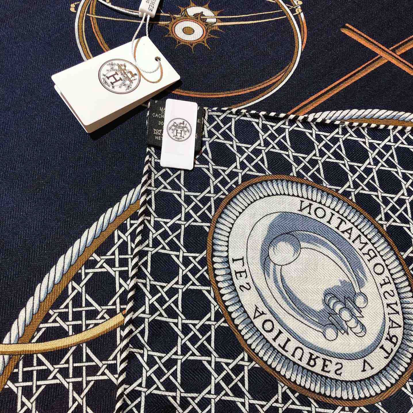 Hermes Giant Triangle - FashionPlug