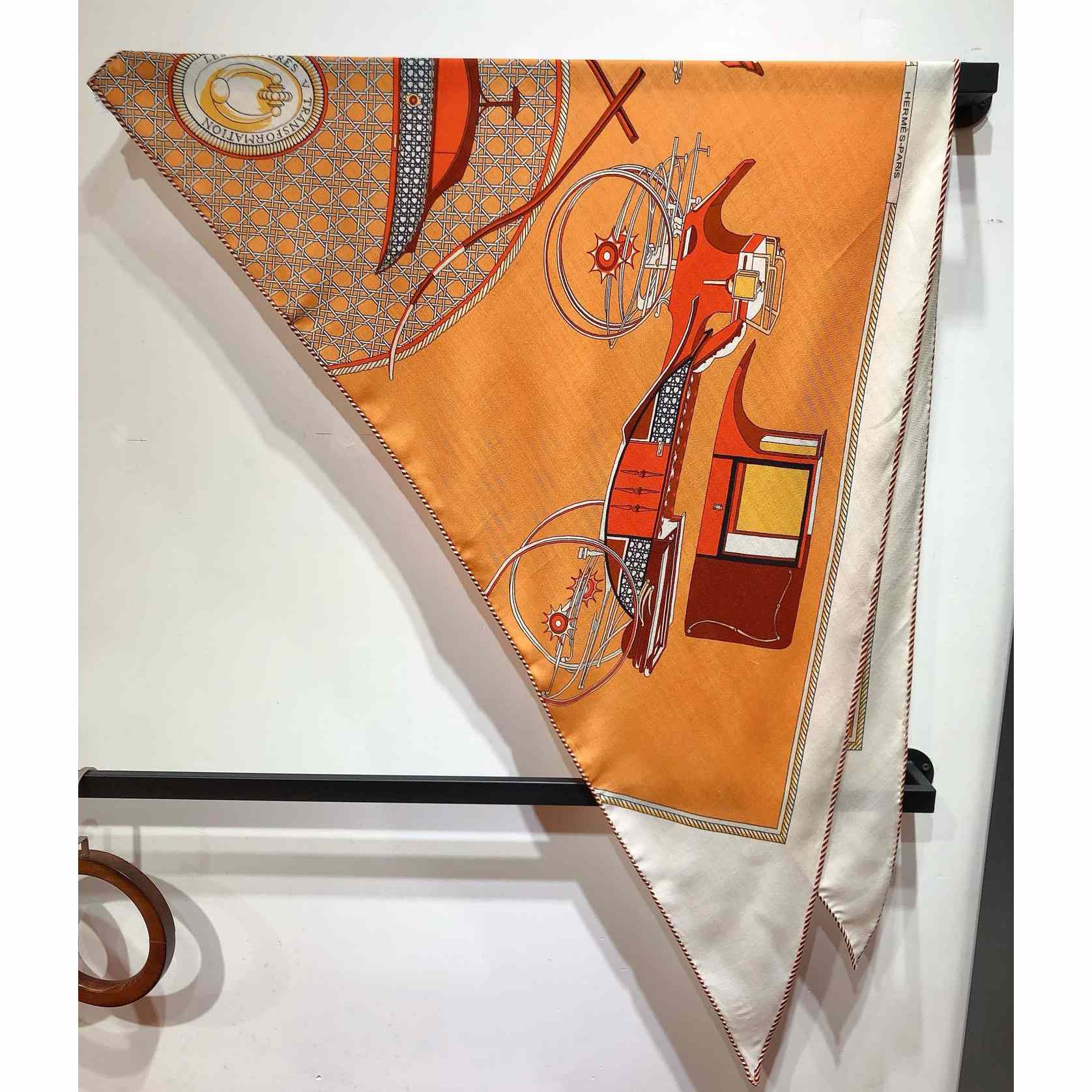 Hermes Giant Triangle - FashionPlug