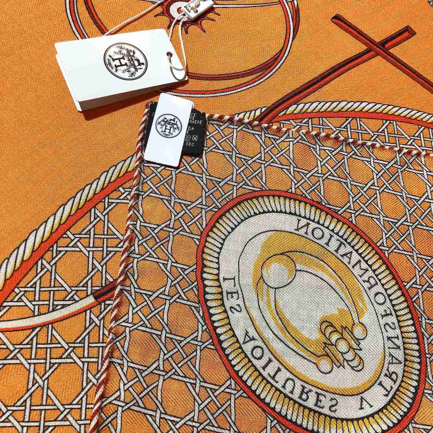 Hermes Giant Triangle - FashionPlug