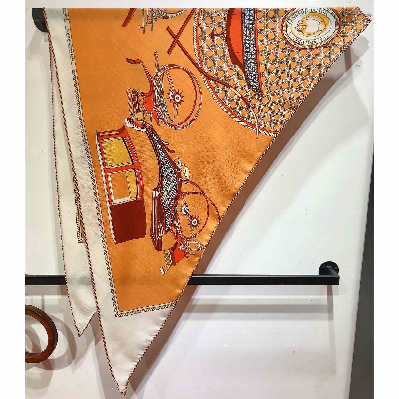 Hermes Giant Triangle - FashionPlug