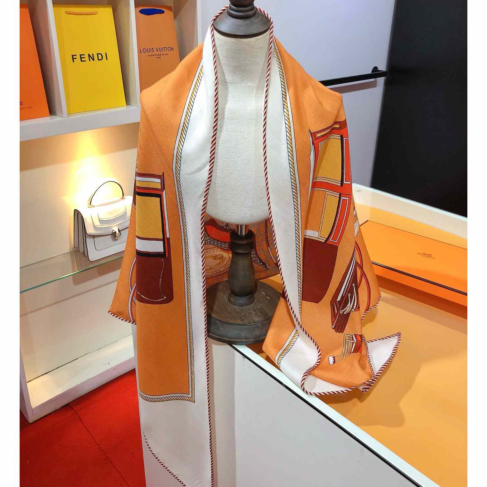 Hermes Giant Triangle - FashionPlug