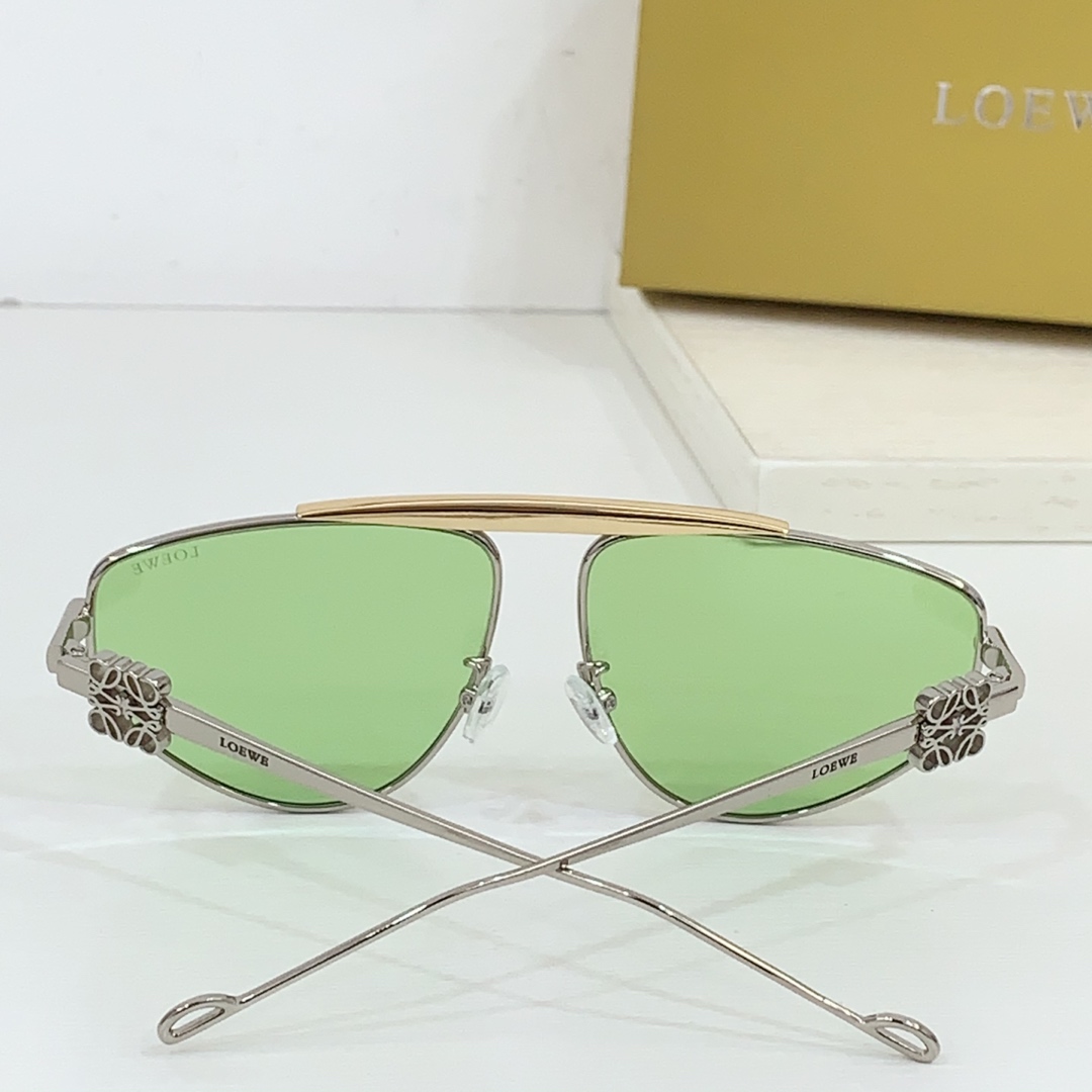 Loewe LW40116U Sunglasses  - FashionPlug