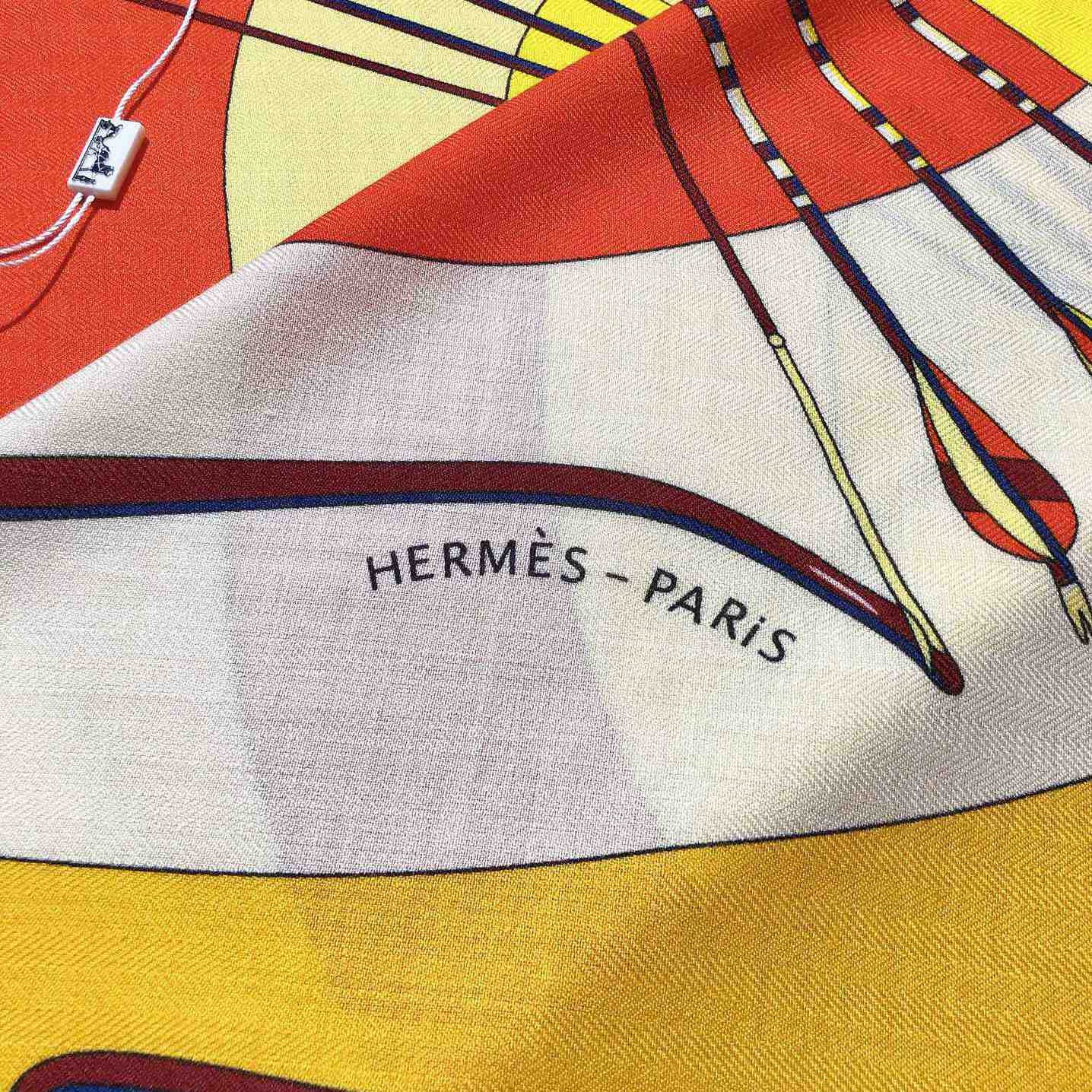 Hermes Giant Triangle - FashionPlug