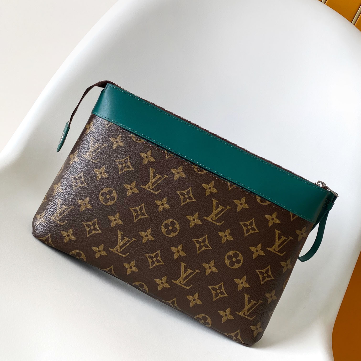 Louis Vuitton Pochette Voyage Souple    M13199 - FashionPlug