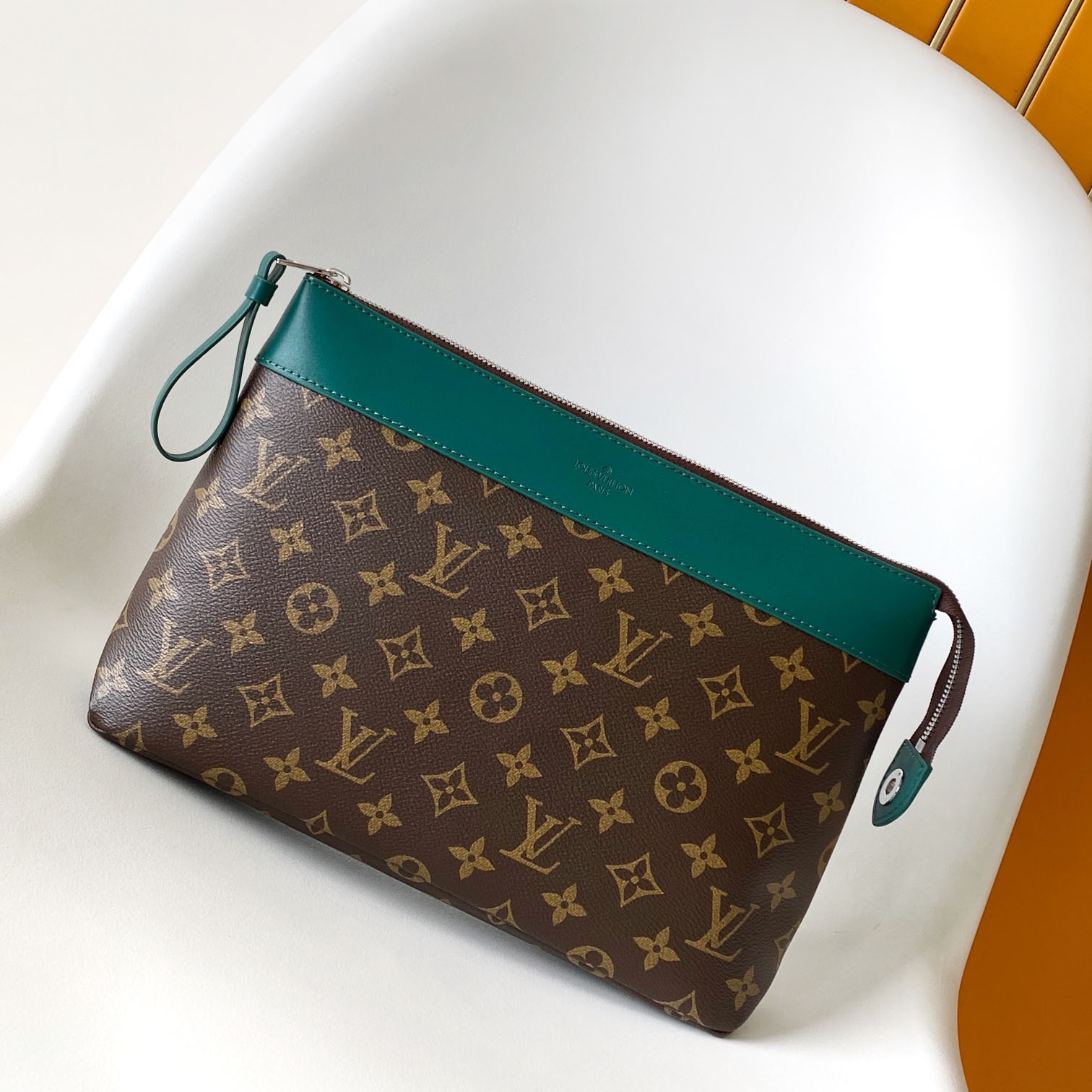 Louis Vuitton Pochette Voyage Souple    M13199 - FashionPlug