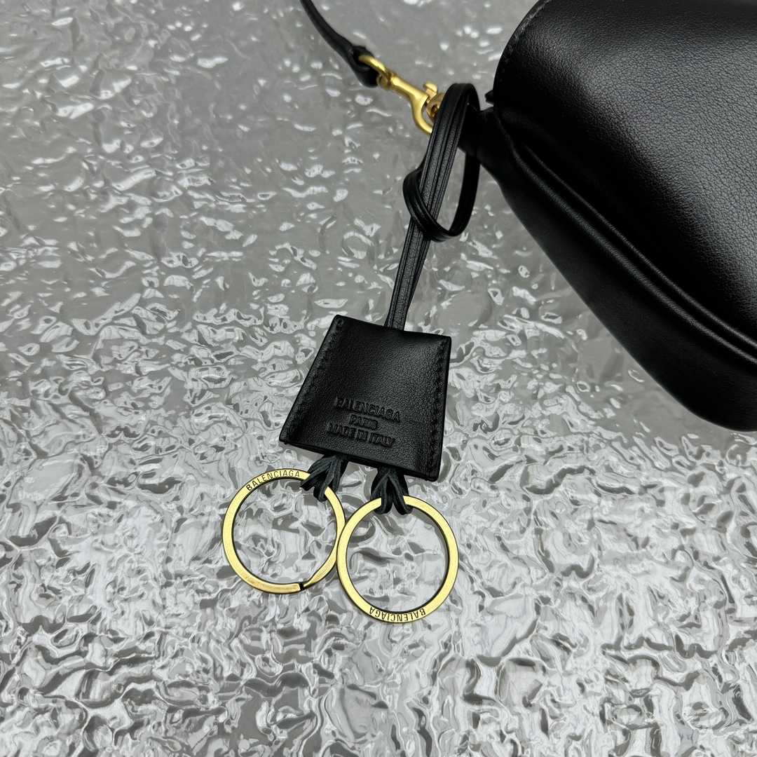 Balenciaga Rodeo Sling Pochette In Black - FashionPlug