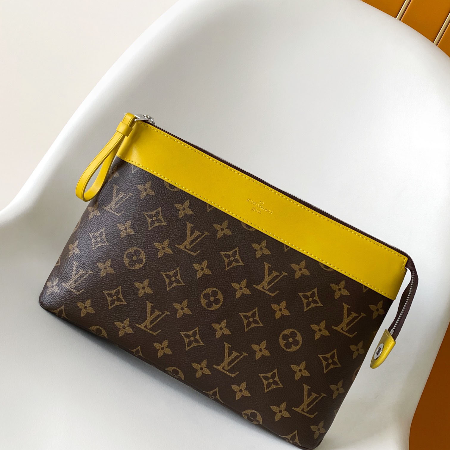 Louis Vuitton Pochette Voyage Souple    M13198 - FashionPlug