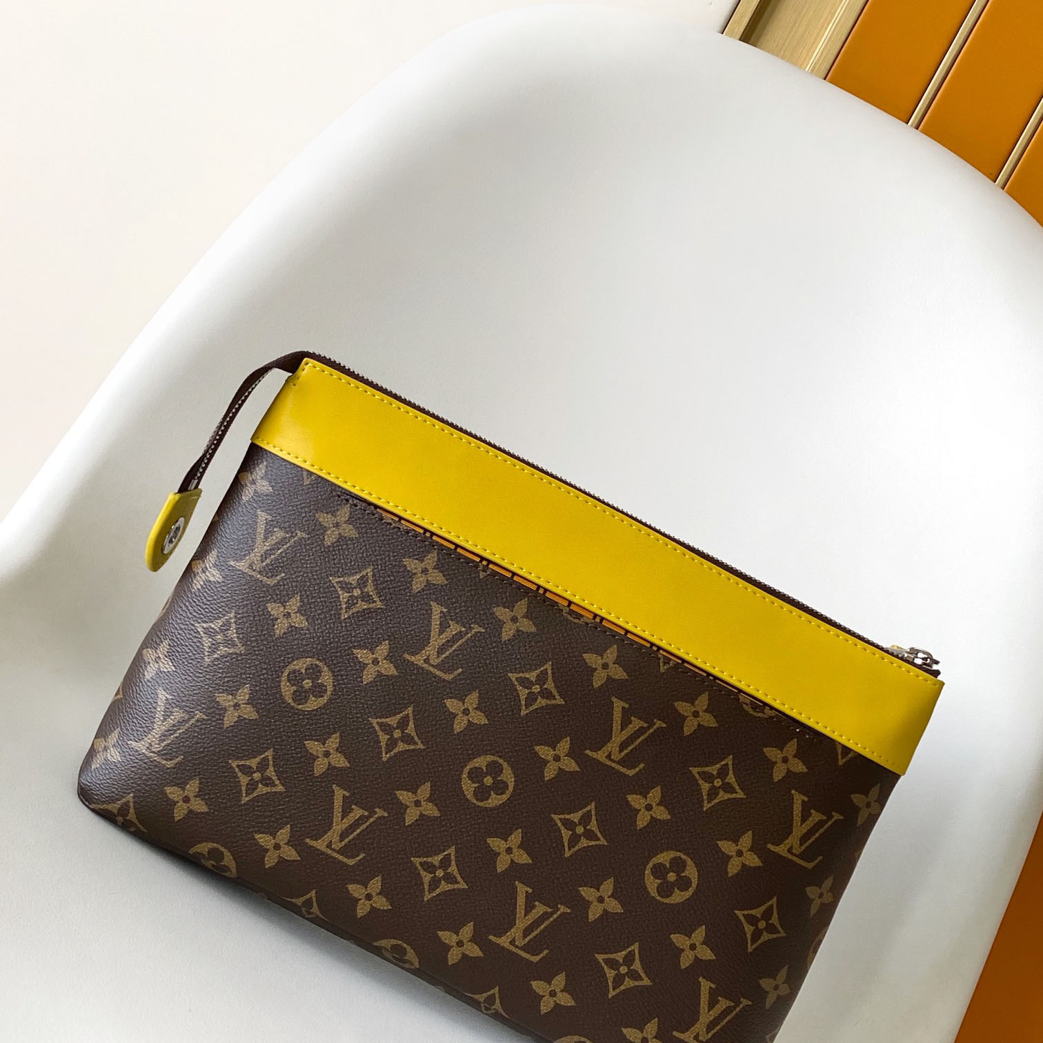 Louis Vuitton Pochette Voyage Souple    M13198 - FashionPlug