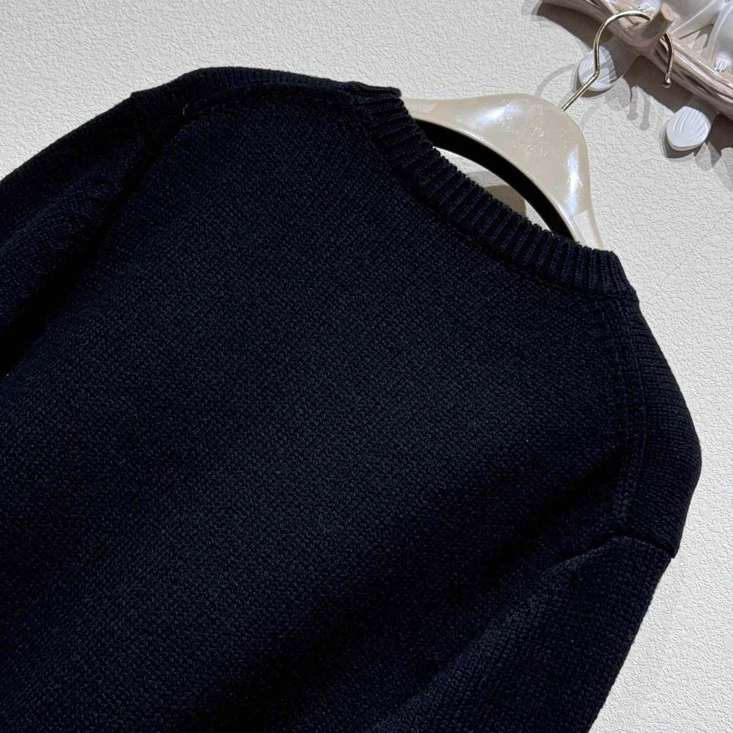 Burberry EKD Wool Cashmere Sweater - FashionPlug