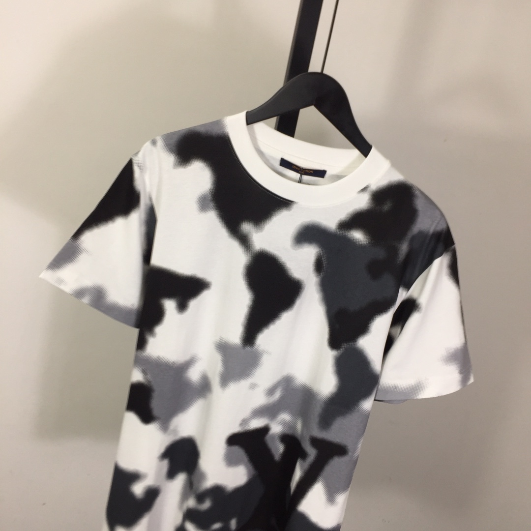 Louis Vuitton Cotton T-Shirt - FashionPlug