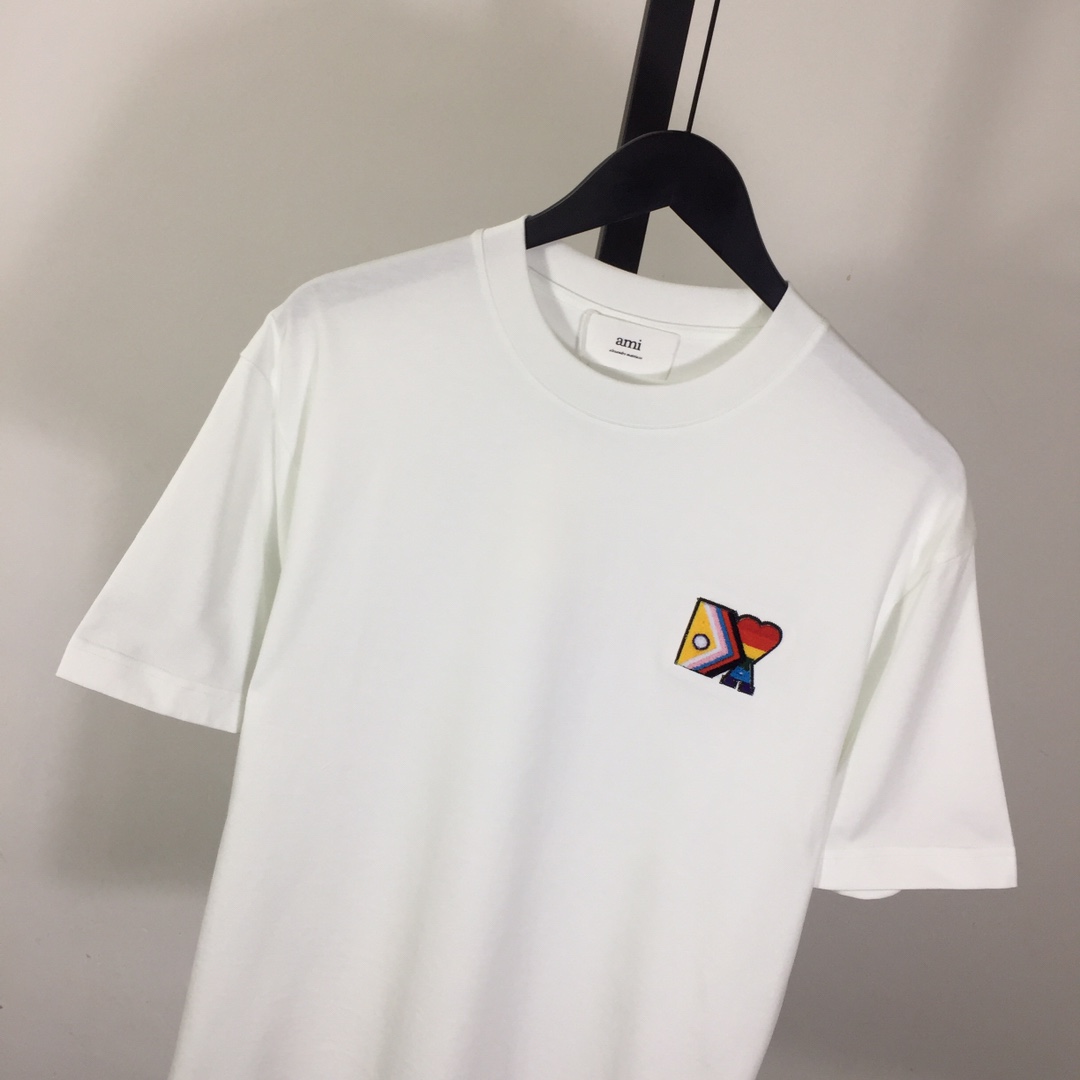 Amiri Logo T-Shirt - FashionPlug