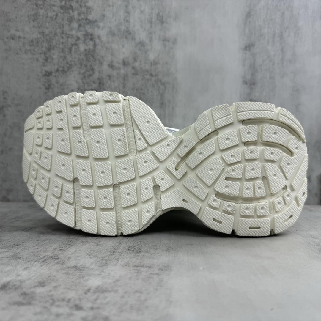 Balenciaga 5XL Sneaker  - FashionPlug