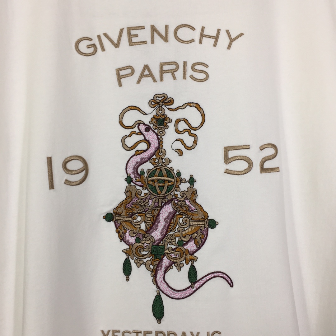 Givenchy T-shirt In Cotton With Chandelier Snake Embroideries - FashionPlug