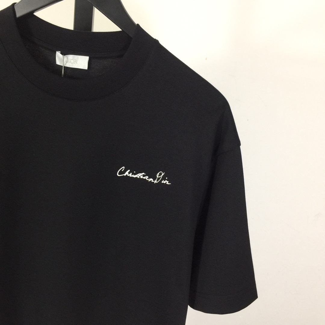 Dior Logo T-Shirt  - FashionPlug