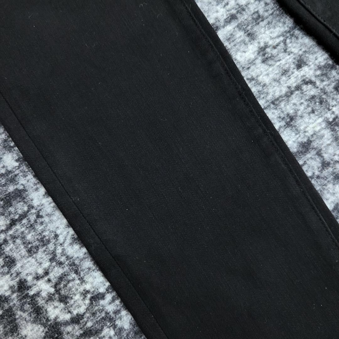 Amiri Slim Fit Jeans    692 - FashionPlug
