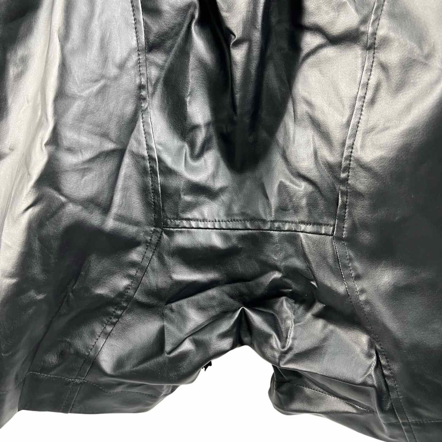 Vujade Brushed Wax Black Coating Corts Cargo Shorts - FashionPlug