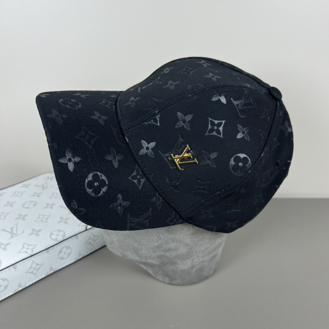 Louis Vuitton Monogram Cap - FashionPlug