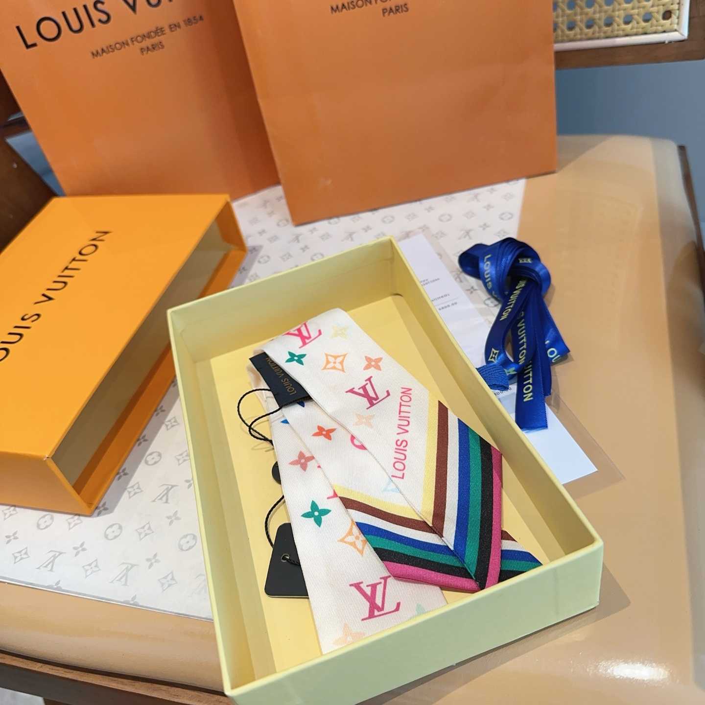 Louis Vuitton LV x TM Bandeau    120x5cm - FashionPlug