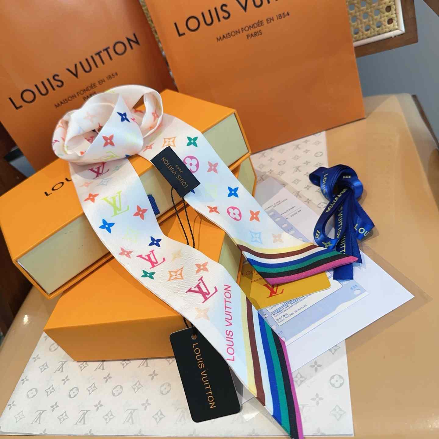 Louis Vuitton LV x TM Bandeau    120x5cm - FashionPlug