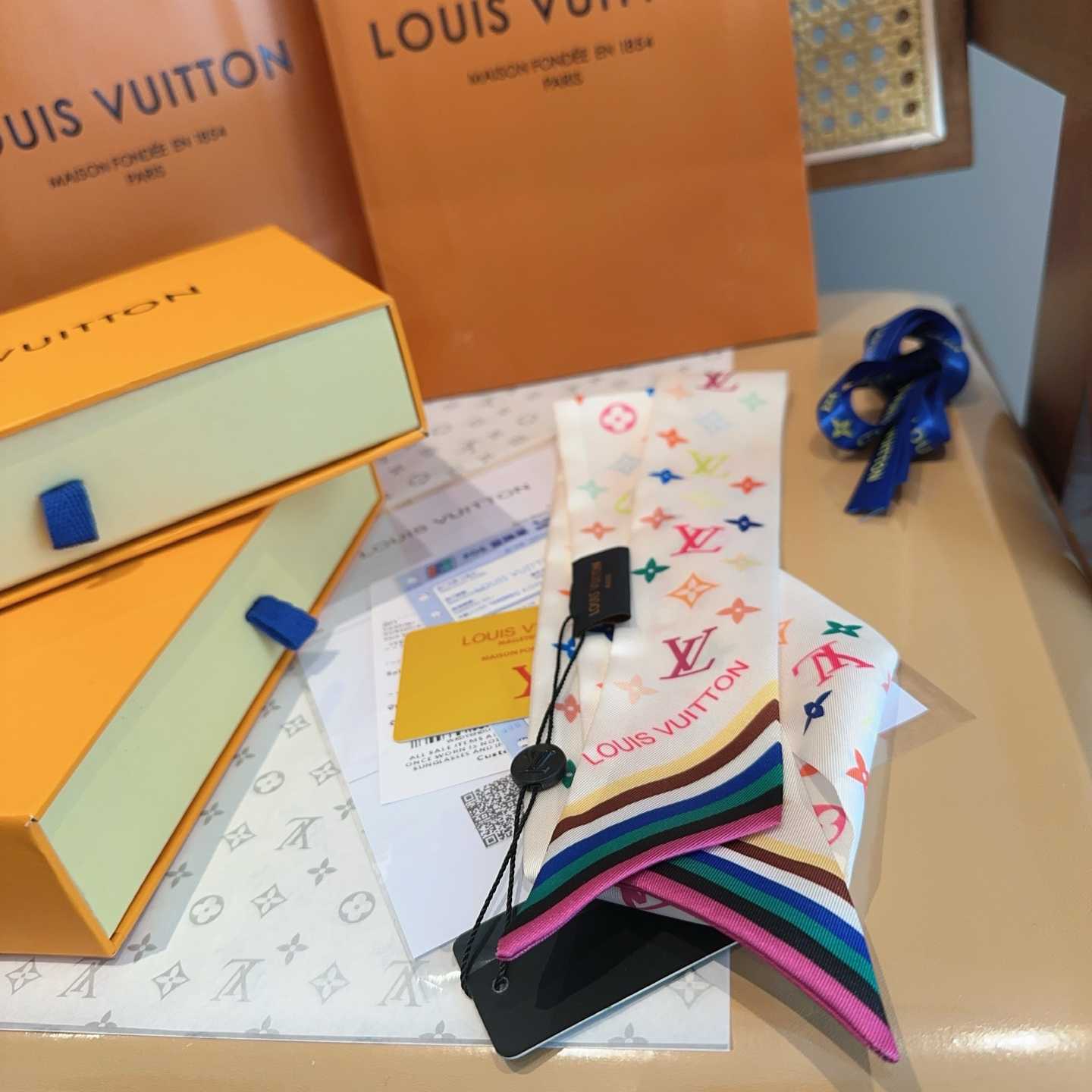 Louis Vuitton LV x TM Bandeau    120x5cm - FashionPlug