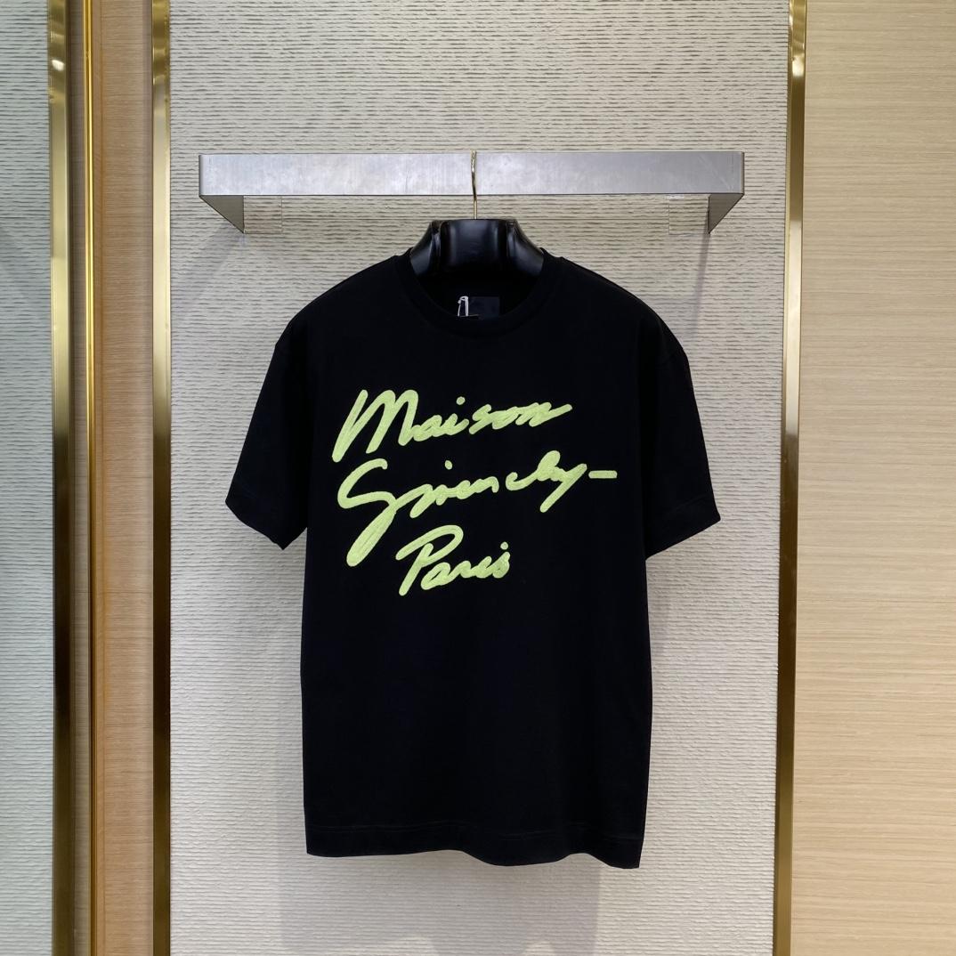 Givenchy Maison GIVENCHY T-shirt In Cotton - FashionPlug