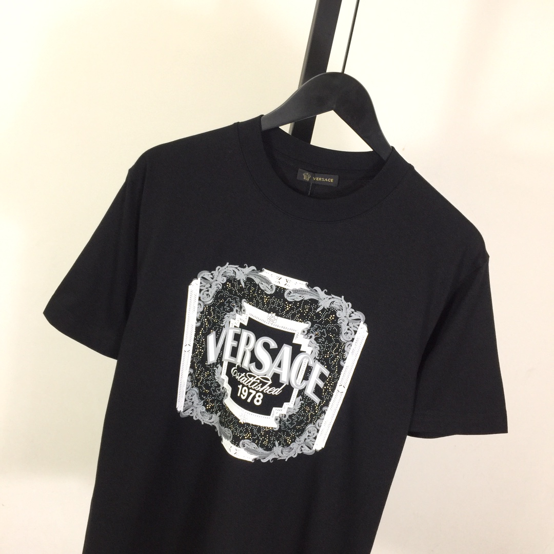 Versace Cotton T-shirt - FashionPlug